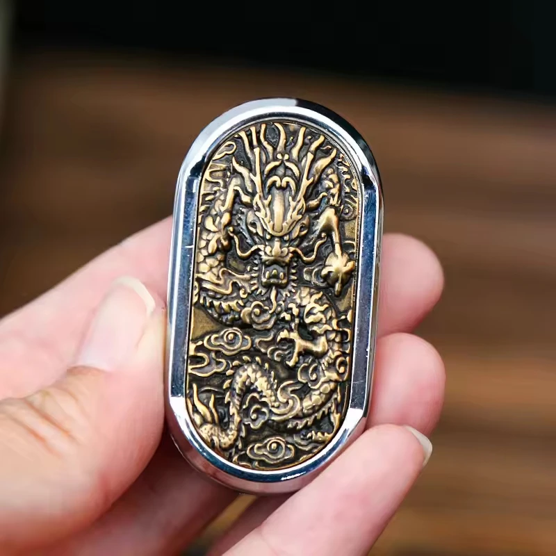 

Dragon Pattern EDC Rhythm Direct Push Rotating Mechanical Metal Fingertip Push Card Decompression Desktop Toy Gift