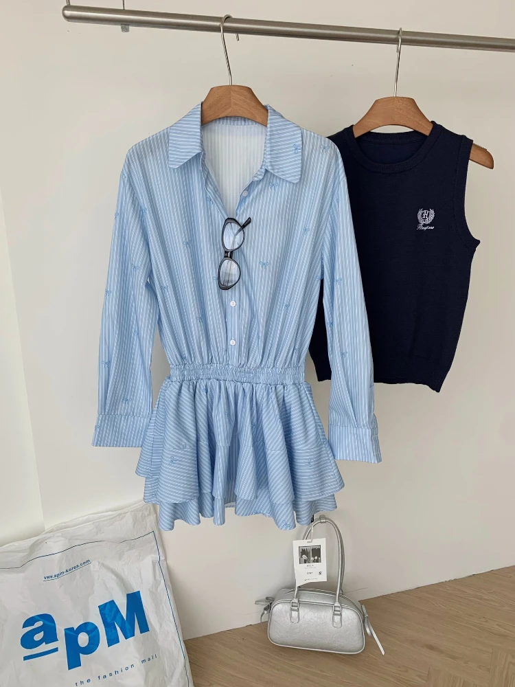 ชุดเซ็ตสองชิ้นสไตล์เกาหลีสำหรับฤดูใบไม้ผลิและฤดูใบไม้ร่วง เสื้อเชิ้ตแขนยาวลายทาง + เสื้อกั๊กถักนิตติ้ง ชุดลำลองสำหรับผู้หญิง