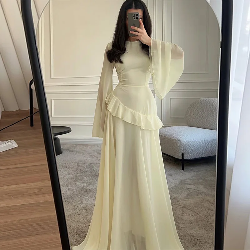 Damen Chiffon Zweiteiler Maxi-Set mit Trompetenärmeln, Rüschen, Asymmetrischem Oberteil, Hochgeschnittener Taille und Fließendem Bodenlangem Rock, Passendes Outfit – Detail 5