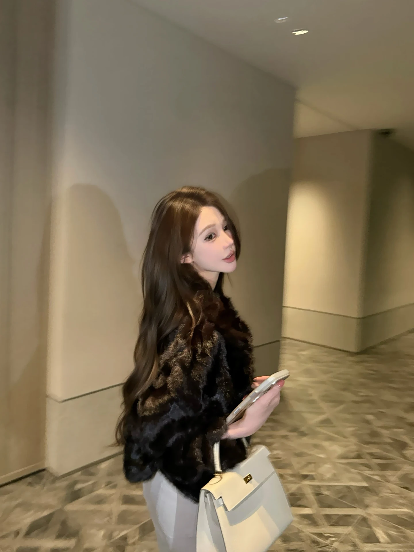 

Куртка-пальто в стиле ретро с воротником из искусственного меха, длинный рукав, воротник-стойка, китайского производства...