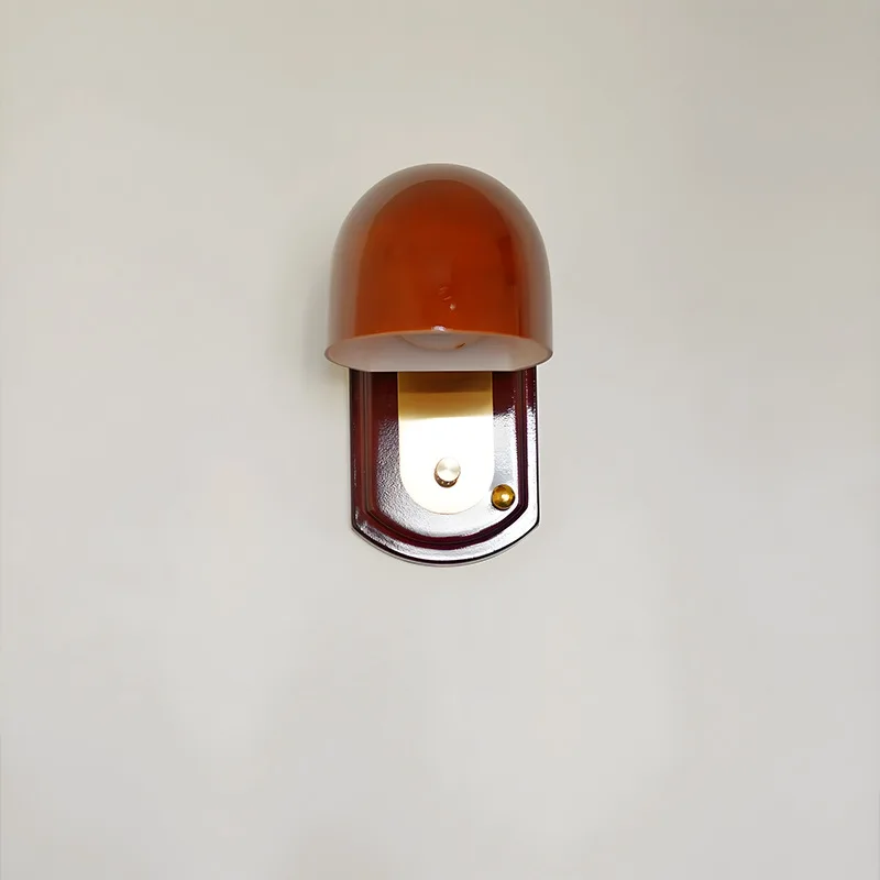 โคมไฟติดผนังเหล็กดัดสีแดงแบบอเมริกัน หลอดไฟ LED ขั้ว E27 โคมแก้ว สำหรับห้องนั่งเล่น ห้องนอน ร้านอาหาร ทางเดิน สไตล์เรโทร