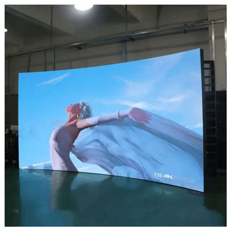 شاشة LED منتج ساخن P3.91 تأجير منحني داخلي خزانة مرنة 500x500 مللي متر لوحة تأجير شاشة الأحداث للبيع