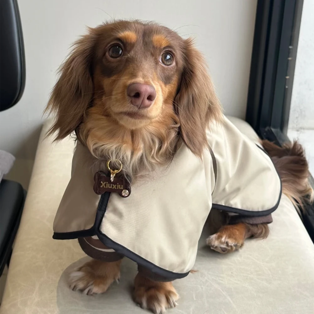 ファッションホワイトケープジャケットダックスフント犬用防風防水エレガントコート小型メディアウインナータヌキ犬用