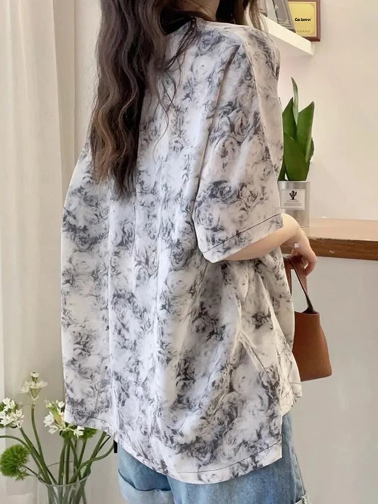 Efekt wyszczuplający, czysta bawełna, luźny krój, T-shirt, letnia moda, nadruk wodny, bazowy T-shirt damski z okrągłym dekoltem.