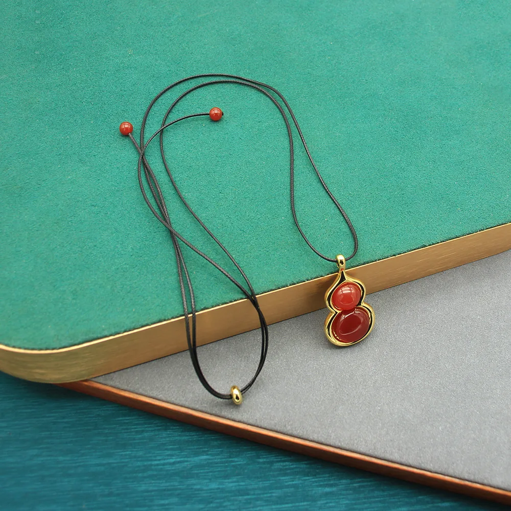 Natural Red Agate Gourd Necklace and Earring Set - Adjustable Necklace with Exquisite Stud Earrings view 3