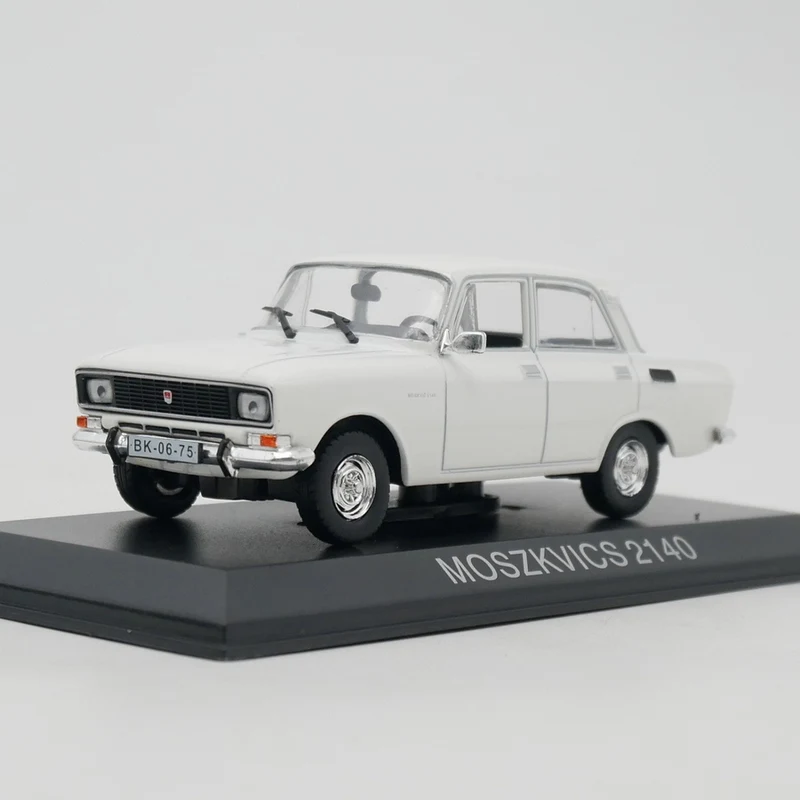 Ixo / Ist 1:43 Moskvich 2140 Diecast Car Metal Toy Vehicle Models