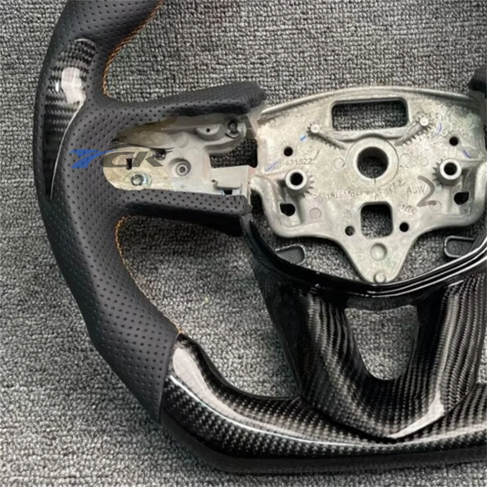 

For Cadillac CT4/CT5/XT4 2020 2021 2022 2023 2024 2025 Customized Carbon Fiber Black Leather Steering Wheel