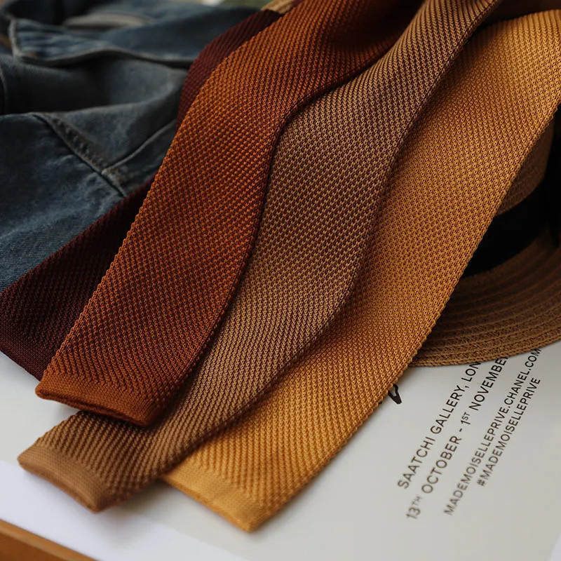 6 سنتيمتر الرجال محبوك القهوة البني الصلبة الملونة سليم التعادل نمط جديد موضة الترفيه الكلاسيكية المنسوجة Cravate ربطات العنق الضيقة