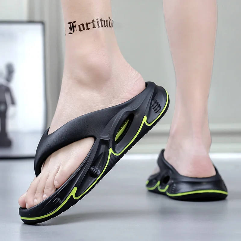 Men Flip Flops Outdoor Indoor Slippers Thick Sole Casual Beach Slippers Men Non-Slip Bathroom Home Slippers Women New Flip Flops