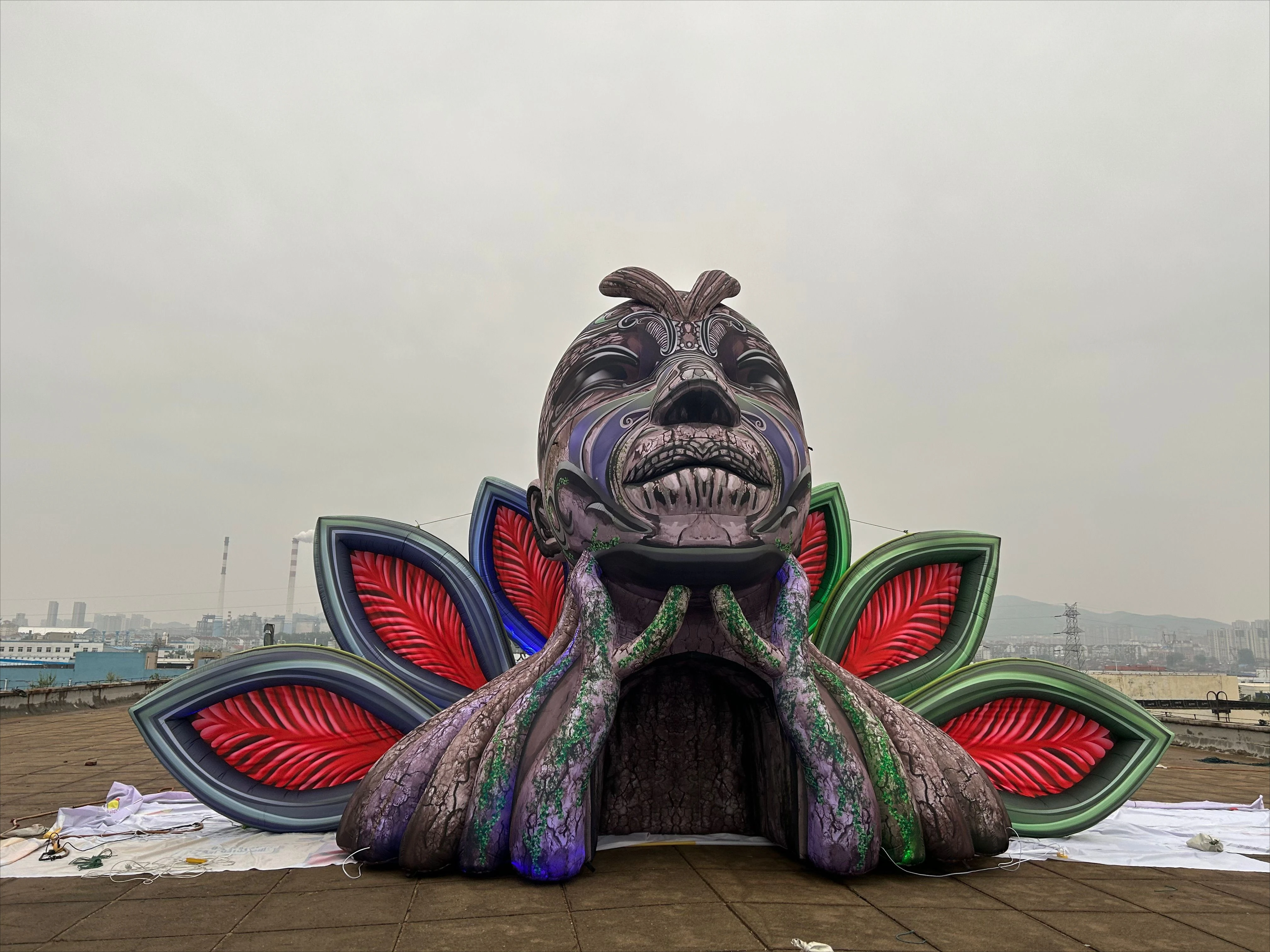3/4/5m High Music Festival Custom Giant Inflatable Stage Inflatable Forest Man Head Stage with Led Lights