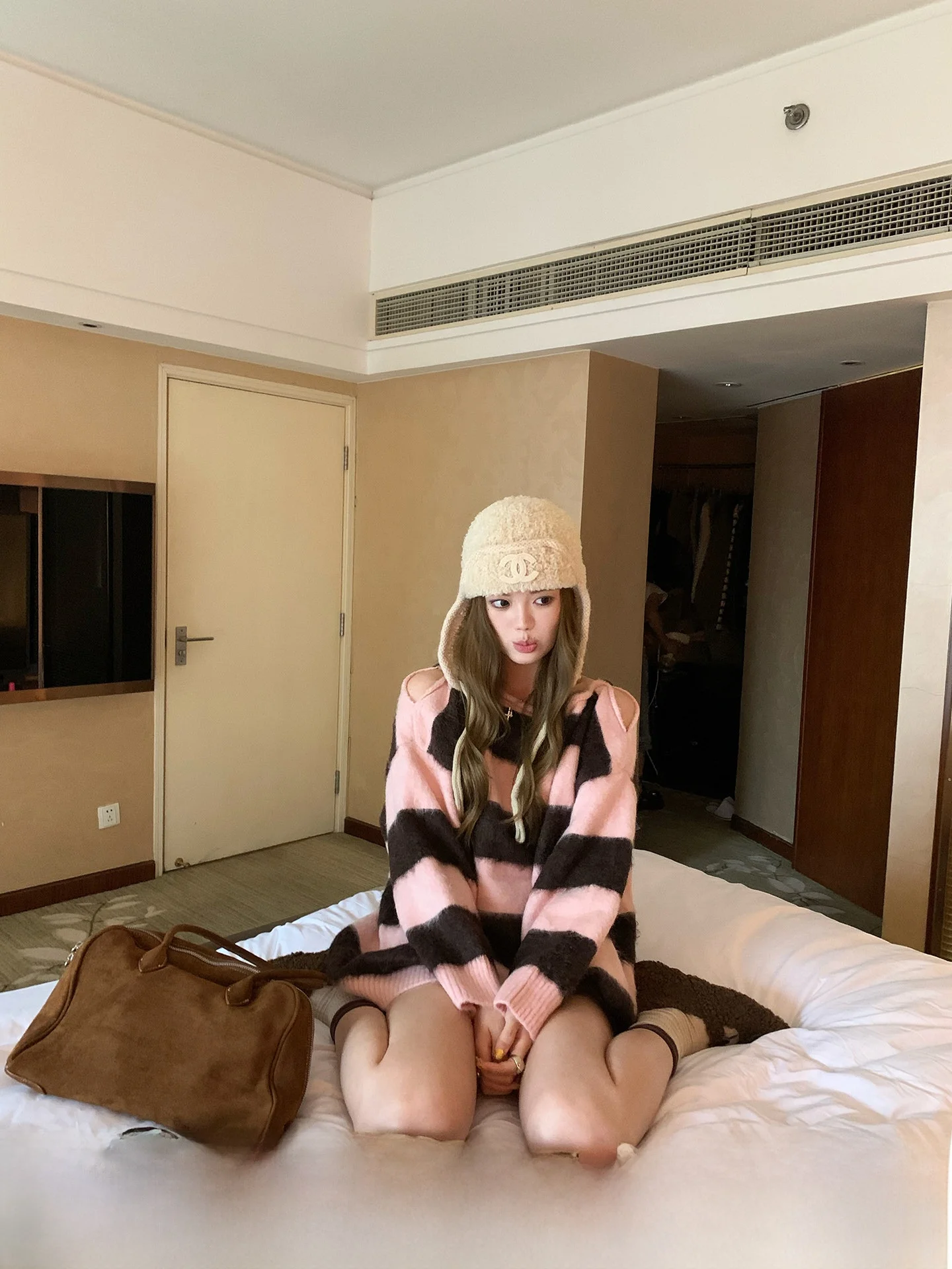 

Anneop Korean Sle Loose Fit Striped Knit Sweater Women's Autumn Winter oulder Bared Casual Faion Top