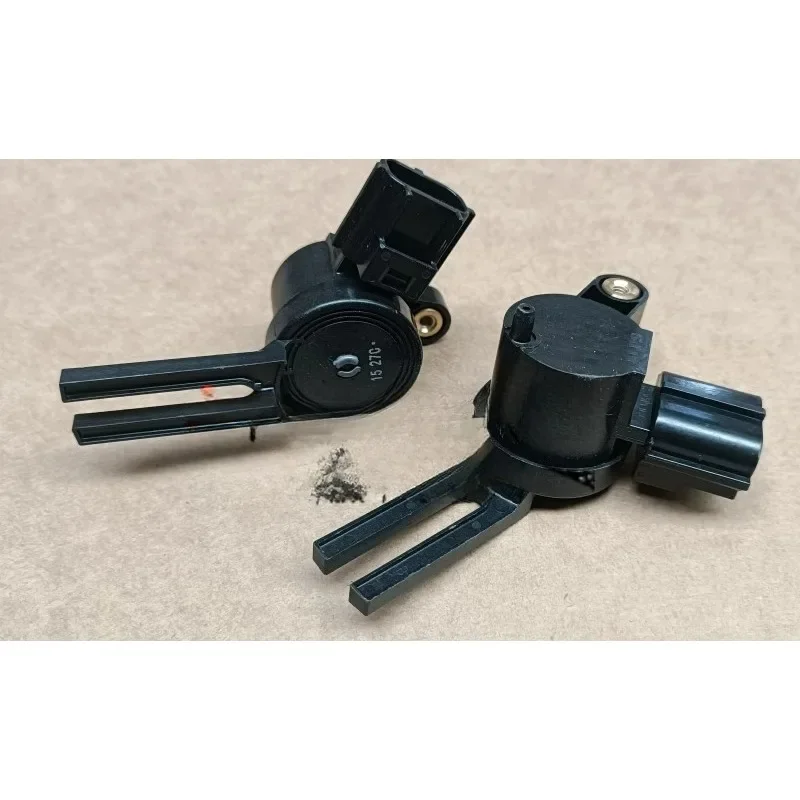 

Clutch Brake Pedal Position Sensor Switch Suitable for SAIC Maxus V80 G10 G50 D90 T60 T70