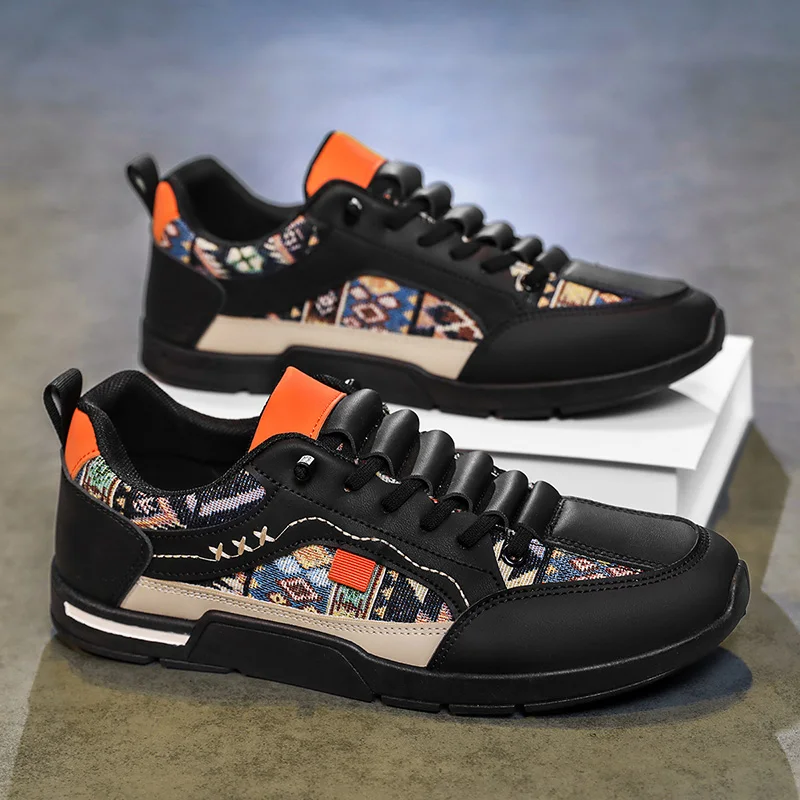 Scarpe comode e comode in mesh casual da uomo 2025 Nuova primavera Calzature leggere e traspiranti Scarpe da ginnastica da corsa di moda Scarpe da esterno di colore misto