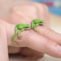 Unique Green Tree Frog Opening Rings for Women Men Weird Realistic Animal Ring Statement Jewelry Gift