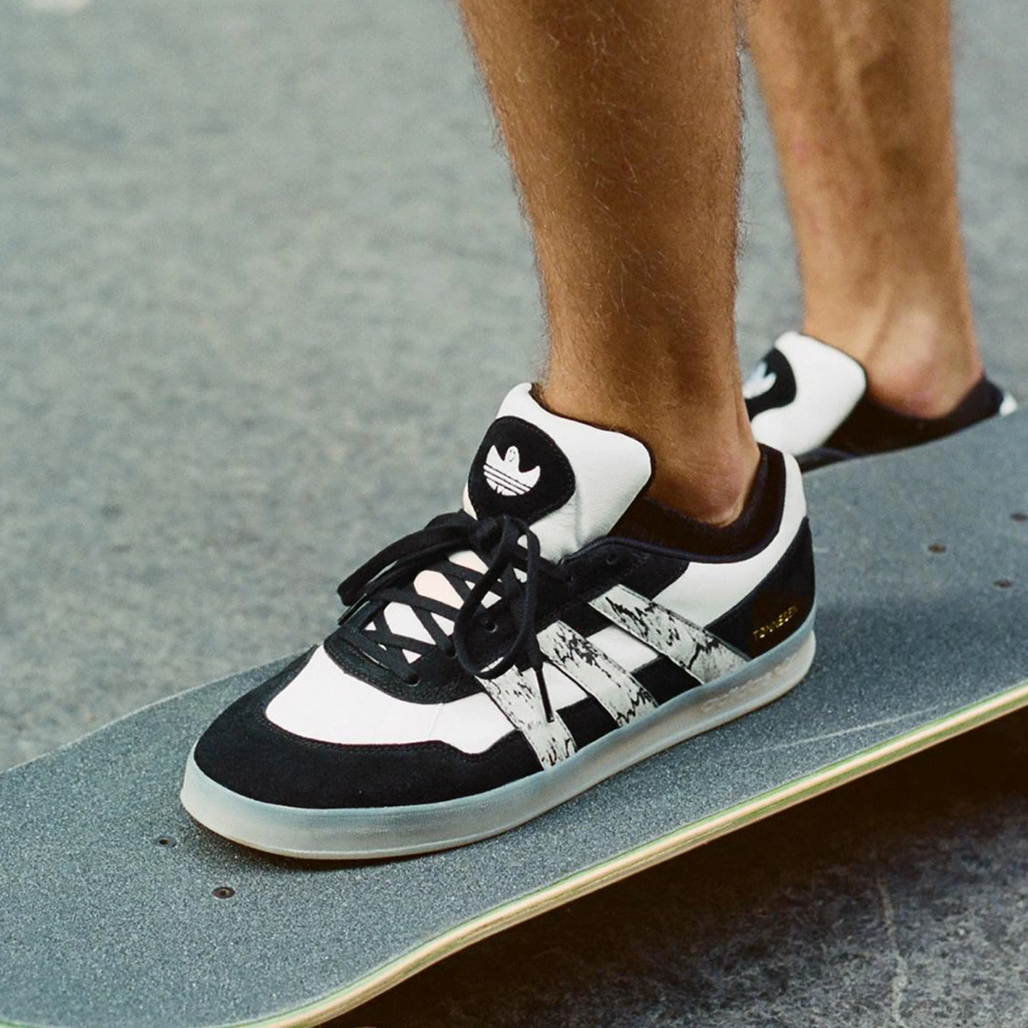 

Adidas genuine Three-Leaf Men's and Women's Classic Casual Low-Top Shoes JR7101