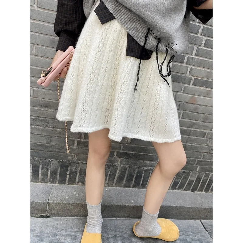 

Korean Hollow Loose Casual A-line Skirt Women 2025 Autumn New Streetwear Solid Color All-match Pleated Knitted Mini Skirt