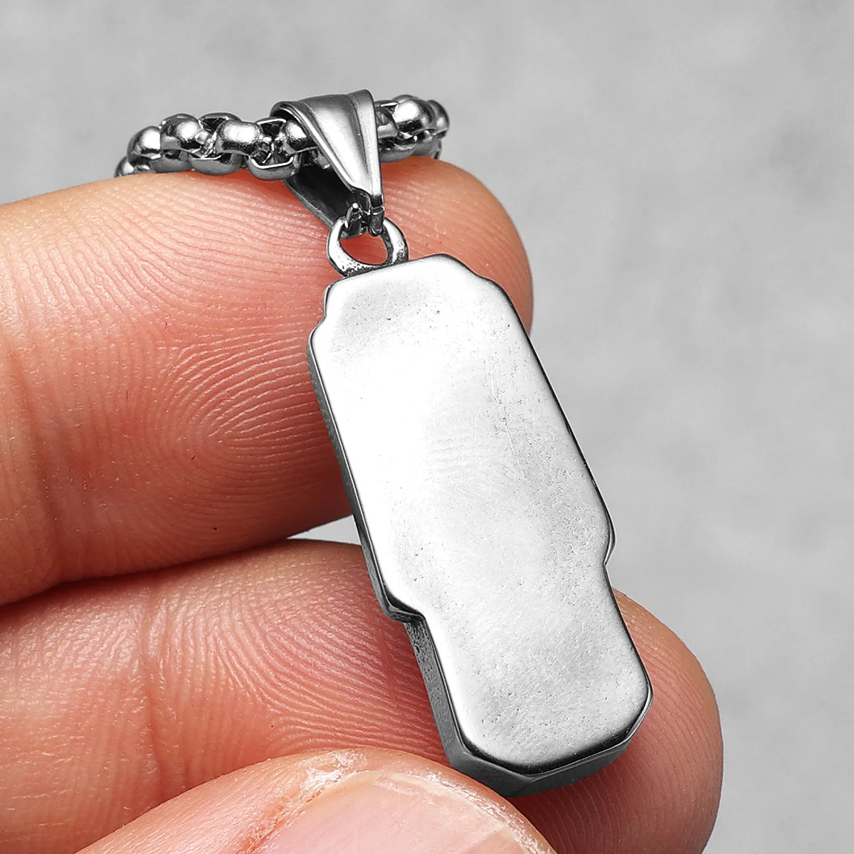 جزيرة عيد الفصح موي الفولاذ المقاوم للصدأ الرجال القلائد سلسلة بدلاية فاسق أنيق للنساء هدايا مجوهرات الأزياء بالجملة