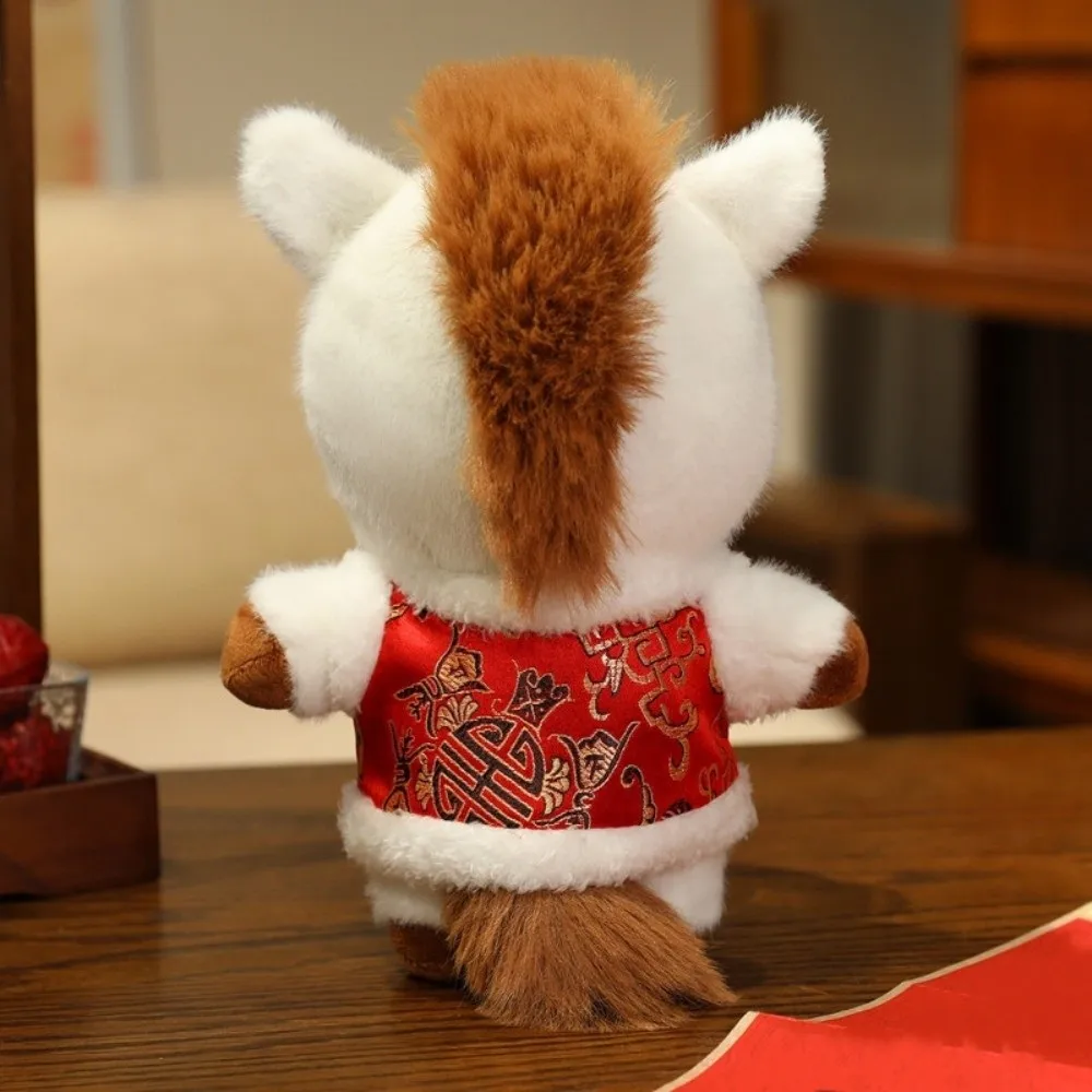 Lustiges chinesisches Kostüm 2026 Pferdemaskottchen, niedliches Stoffpferd, kreative flauschige Sternzeichen-Pony-Figur, Heimdekoration