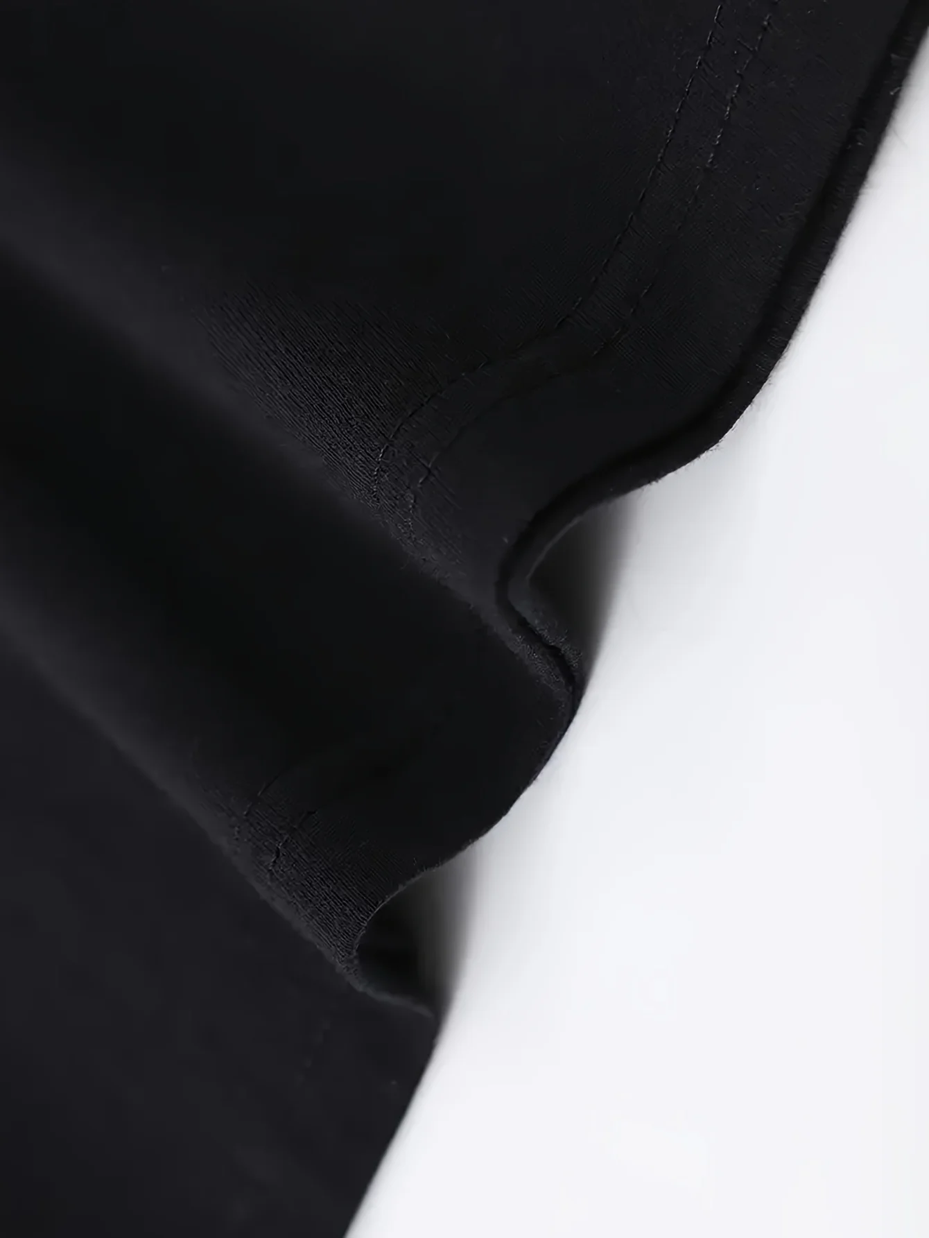 Camiseta plus size Sassy 'IDGAF' para mulheres |   Gola redonda casual, estiramento médio |   Ideal para o verão ao ar livre