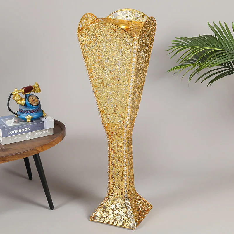 Arabian Style Incense Burner Metal Large Incense Holder Luxury Meditation Golden Fragrance Burner Living Room Elegant Ornaments