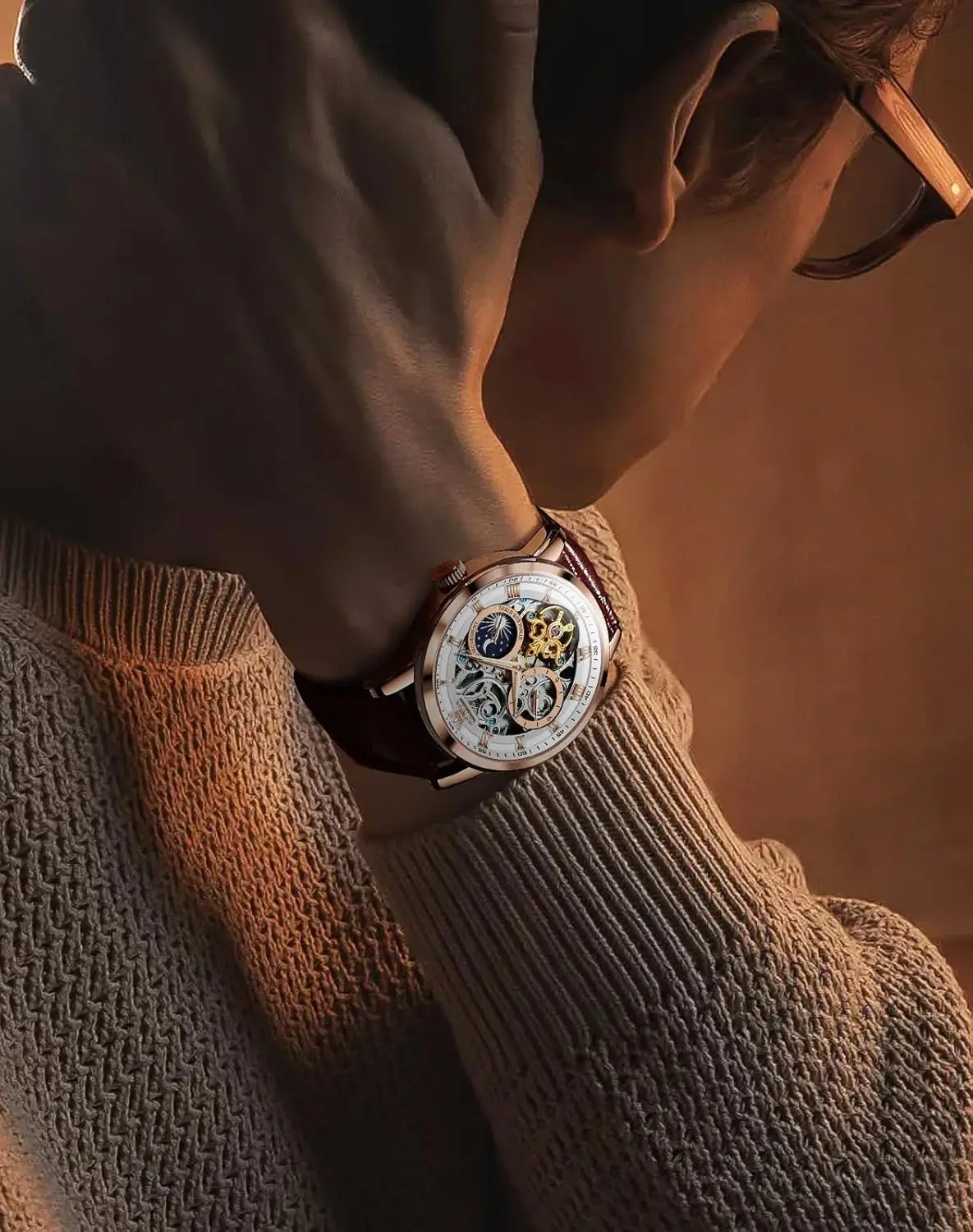 ساعة هيكل عظمي أوتوماتيكية للرجال بمينا السماء المرصعة بالنجوم، ساعة يد فاخرة مضيئة مقاومة للماء