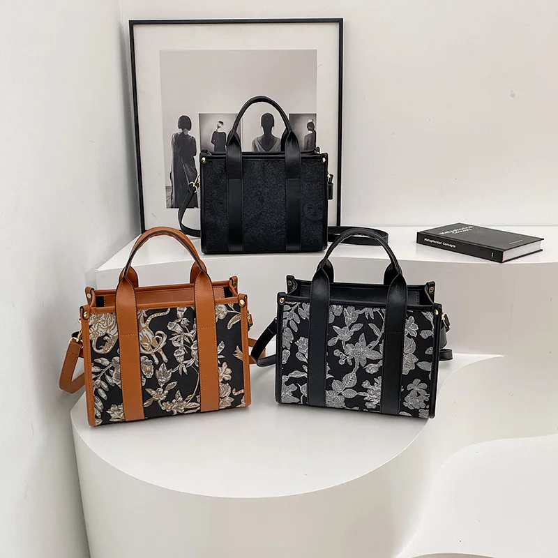 

2025 New Handbag Large Capacity Women's Bag Denim Tote Bag Women's Leisure Commuter Crossbody Bag Senior Women's Bag