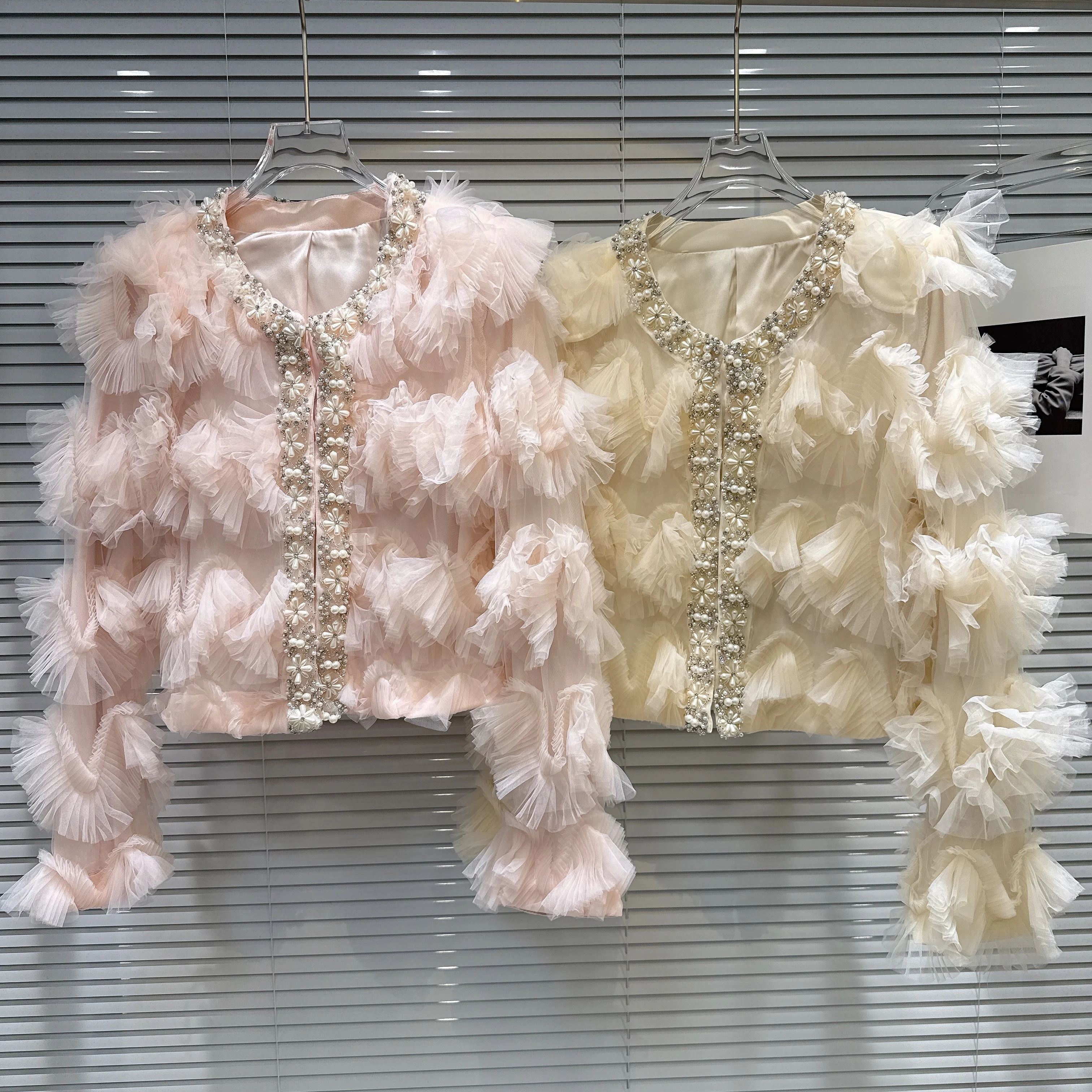 

Осень 2025 г., новая французская жемчужная кружевная многослойная сетчатая куртка, топ