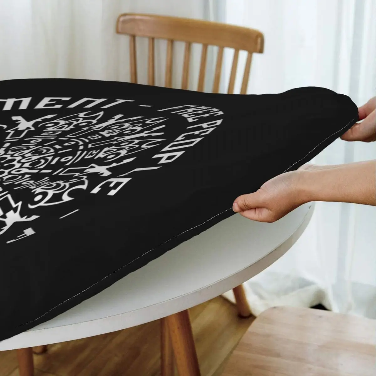 23FT010 Tekno 23 Free Movement Free People Free Party Round Tablecloth Oilproof Table Cloth Kitchen Events Dining Table Cover