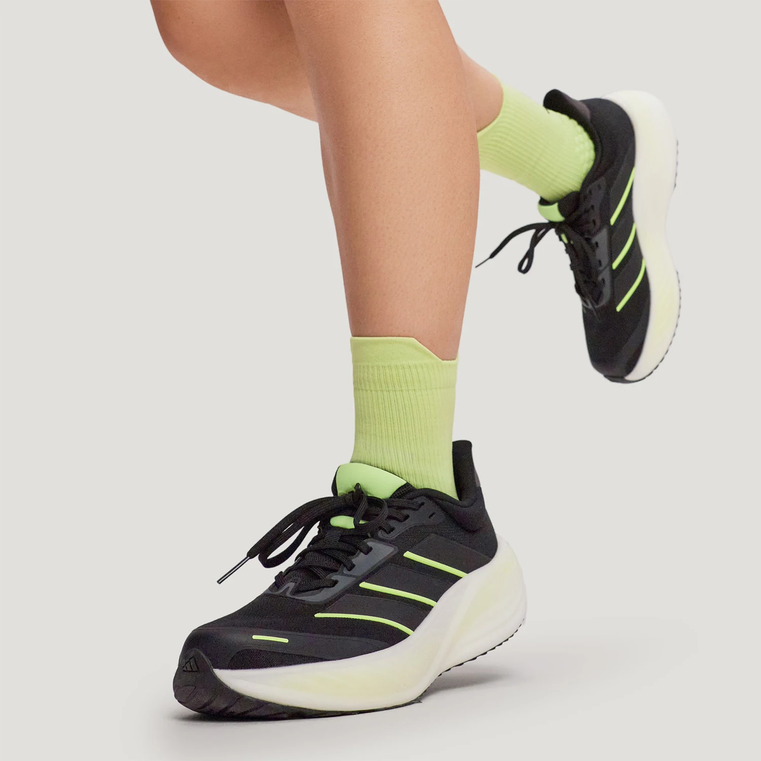 

Adidas genuine Womens and Mens Lightweight Cushioned Sports Running Shoes KK1895