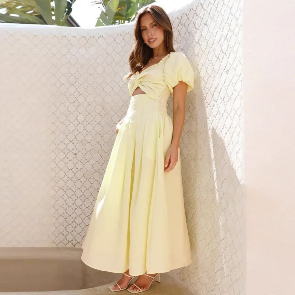 2025 Wiosna/lato Sexy Slim Fit Sexy Hollow Out Sukienka damska High-end Feeling Slim Fit Backless Vacation Style Mid Length Dress