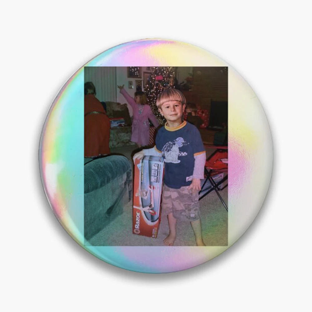 Oliver Tree Razor Box Meme Pin Holographic Star Heart Pin Brooches Laminated Button Fashion Accessory