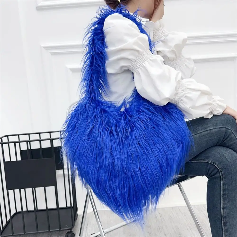 Love Shape Plush Shoulder Bag Large Capacity Faux Fur Fluff Rabbit Fur Handbag Message Bag Korean Style Heart Crossbody Bag