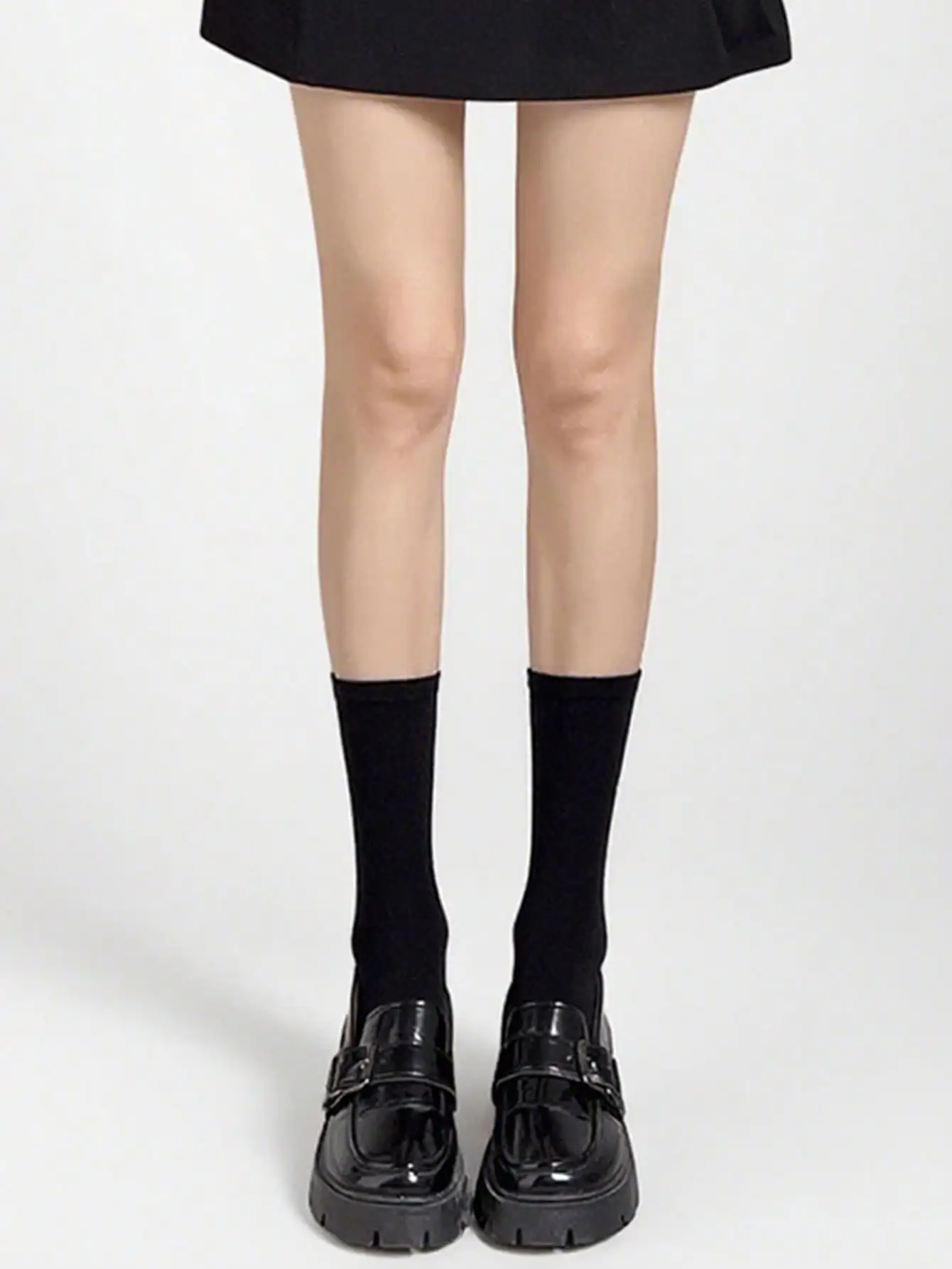 Women's Solid Black Crew Socks, Soft Cotton Blend Mid Calf Socks, Classic All-Match Casual Hosiery for Daily Office Campus Wear
