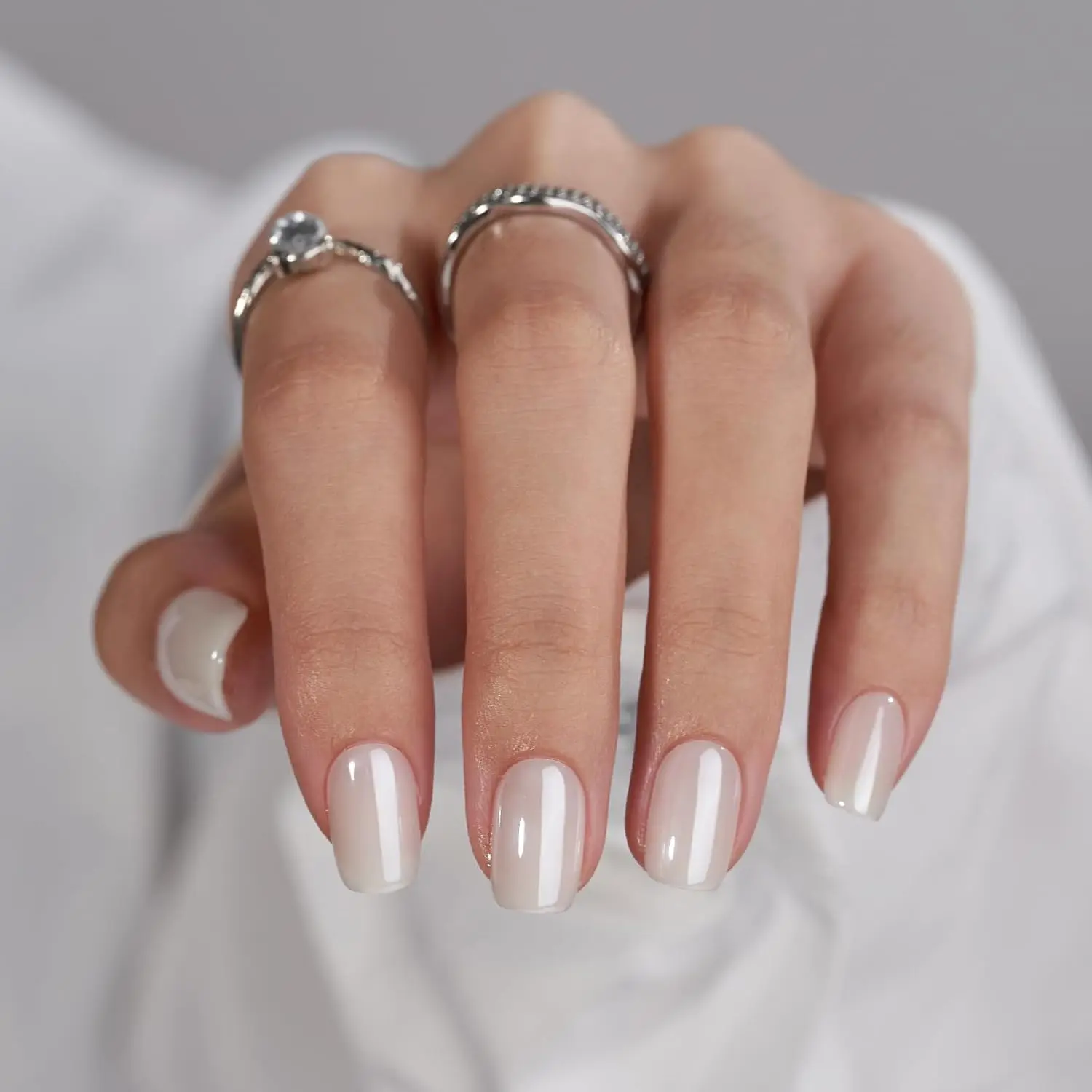 

Press On Nails Short White Soft Gel Square Chrome Tips, Reusable Glue On Nails Kit 30 Pcs Vanilla Glazed