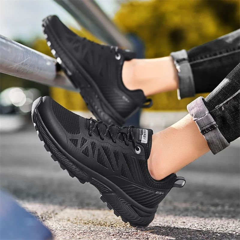 Breathable Golf Shoes Men's Professional Golf Sneakers Large Size 50 51 Golf Walking Shoes Non-Slip Walking Sneakers Men