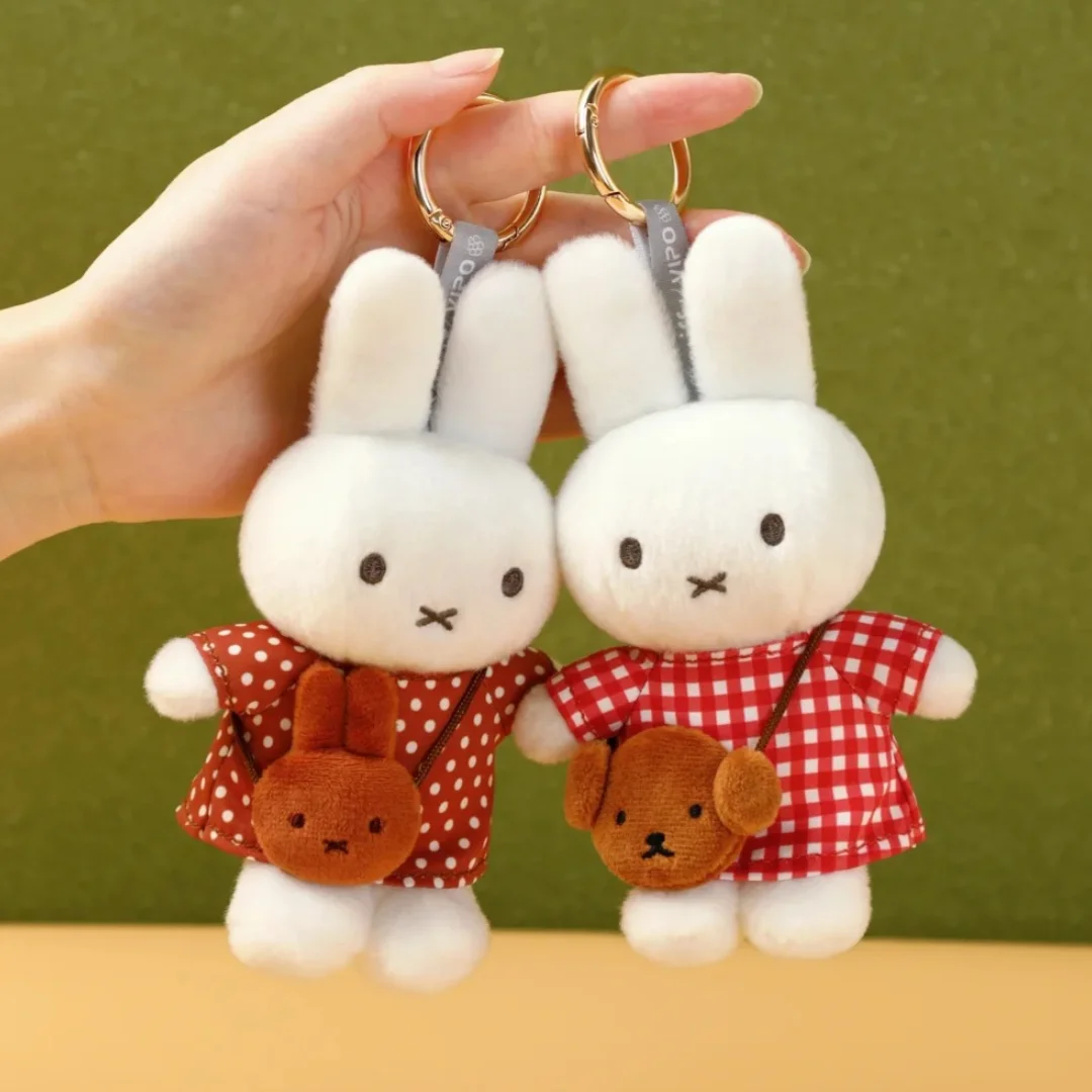 Echte Miffy Mysterious Box Travel Series Blind Box Schlüsselanhänger Puppenspielzeug Ornament Weihnachtsgeschenk Spielzeug