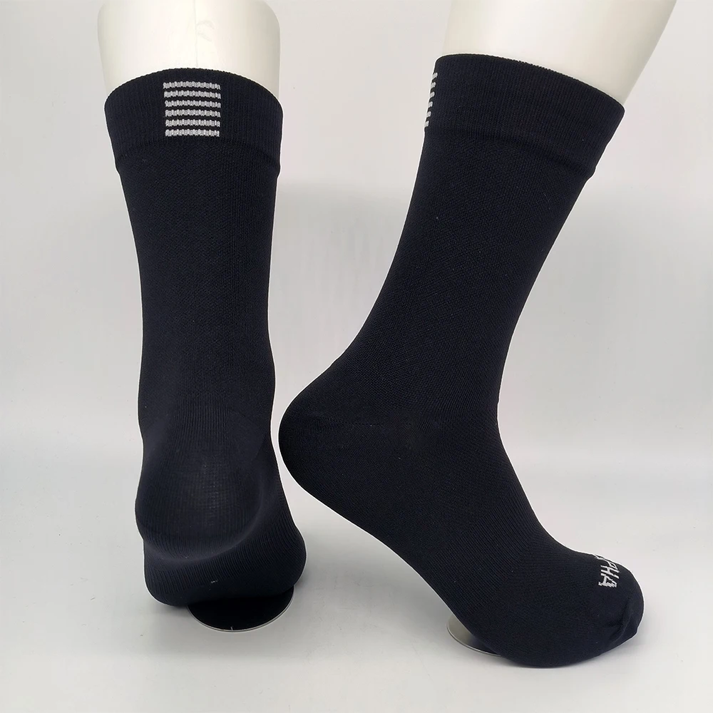 1 pair of men's and women's sports compression running socks, outdoor cycling socks, hiking socks, basketball sports socks