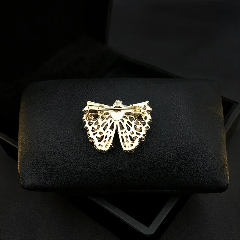 Handmade Original Design Bowknot Brooch Women's Sweater Suit Corsage Accessories Exquisite High-End Butterfly Pins Pearl Jewelry