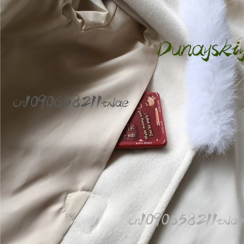 ‌ ‌ ‌ ‌ ‌ ‌ الحب والمساحة العميقة الشتاء الدفء الشخصية الرئيسية معطف الصوف الأبيض تأثيري حلي Disfraz هالوين Mujer النساء Kawaii