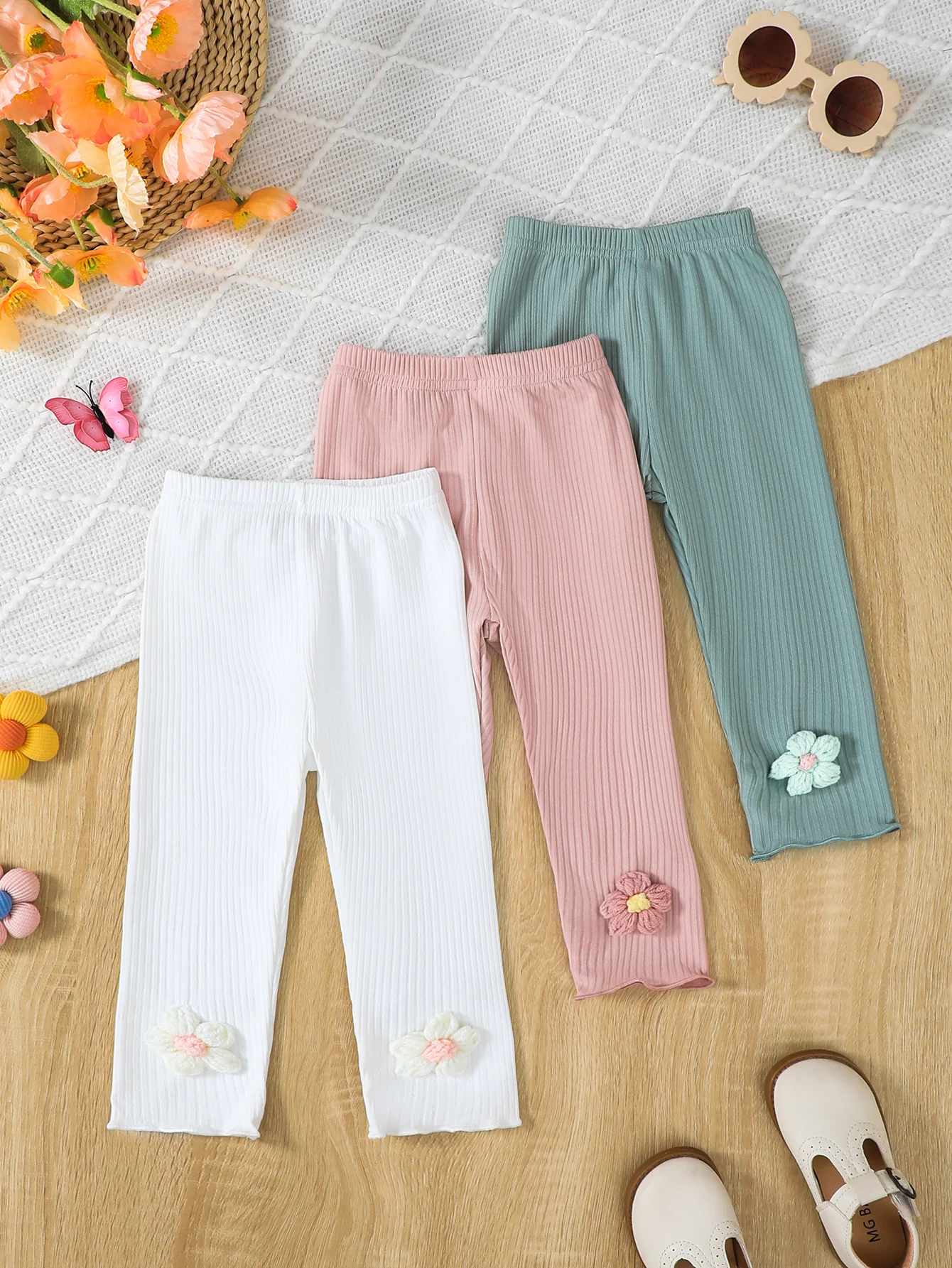 Autumn/Winter Girls' Leggings 3 - Pack: Soft, Warm & Adorable Flower Design,Suitable for 0-3Y girls.