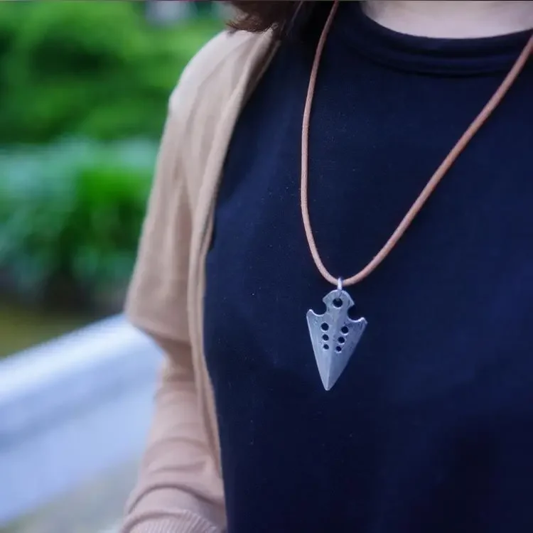 Arrow Arrowhead Harpoon Pendant Outdoor Multifunctional Outdoor Survival Tool Retro Fashion Men's and Women's Neck Chain