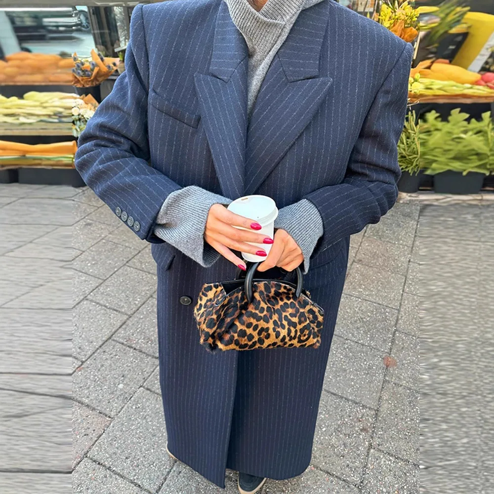 

Autumn and Winter New 2025 Temperament Commuting Style Suit Collar Striped Woolen Long Jacket