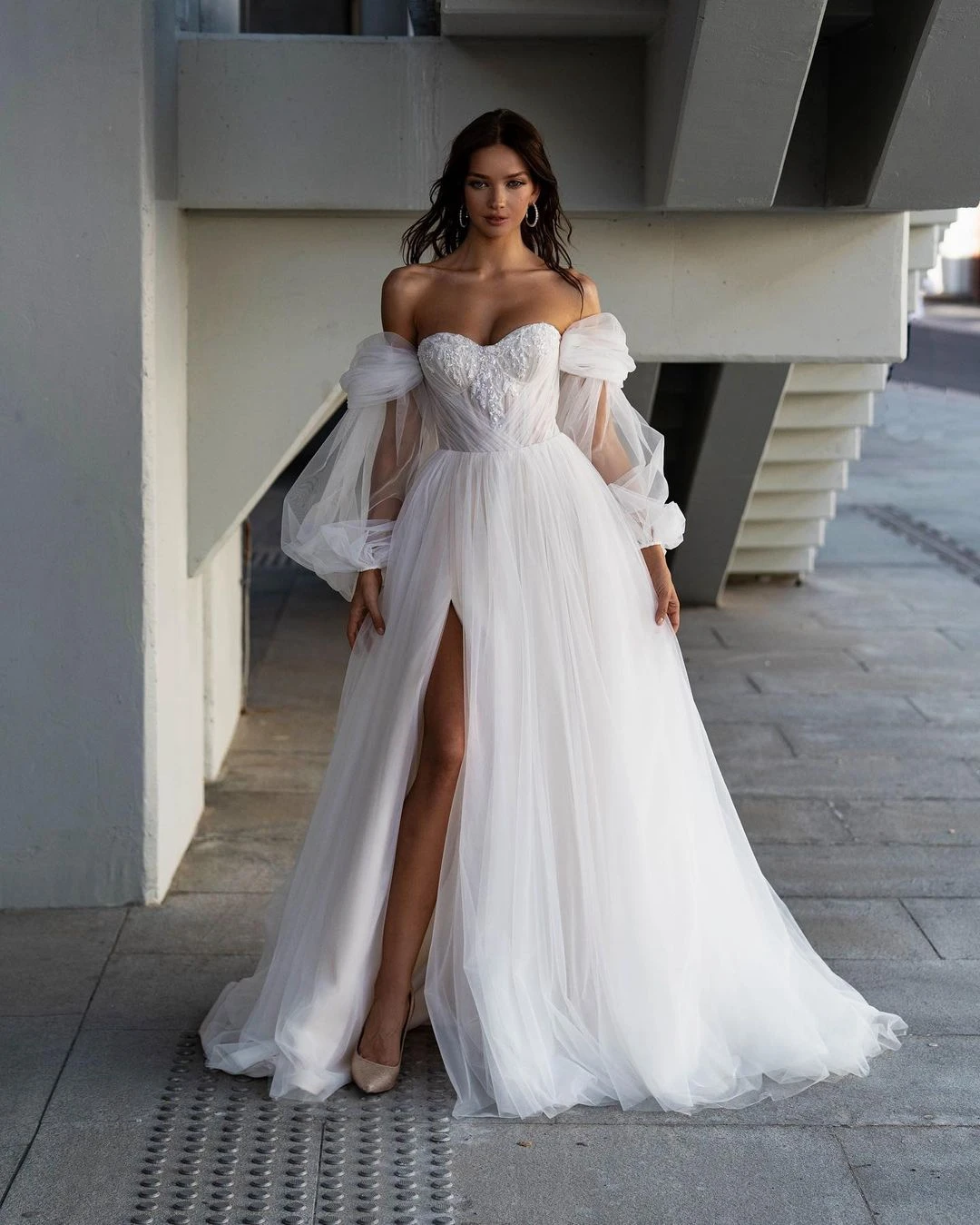 Franch Style Romantic Women's Wedding Dress Off Shoulders Latern Sleeves Embellished A Line Bride Dresses Side Slit Bridal Gown