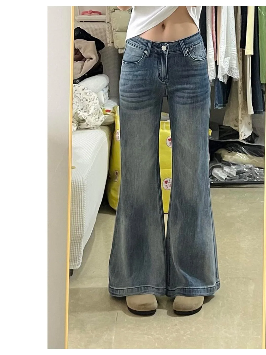 

Retro High-Waisted Bell Bottom Denim Jeans Women's Summer 2026 American Style Washed Blue Jeans Streetwear Floor-Length Pants