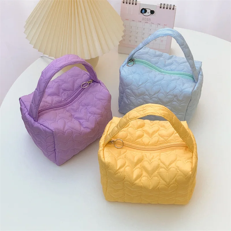 

Vintage Embroidery Hand Makeup Bags Large Capacity Women's Cosmetic Bags Case Simple Storage Bag Korea Cloud Bag Fashion Handbag