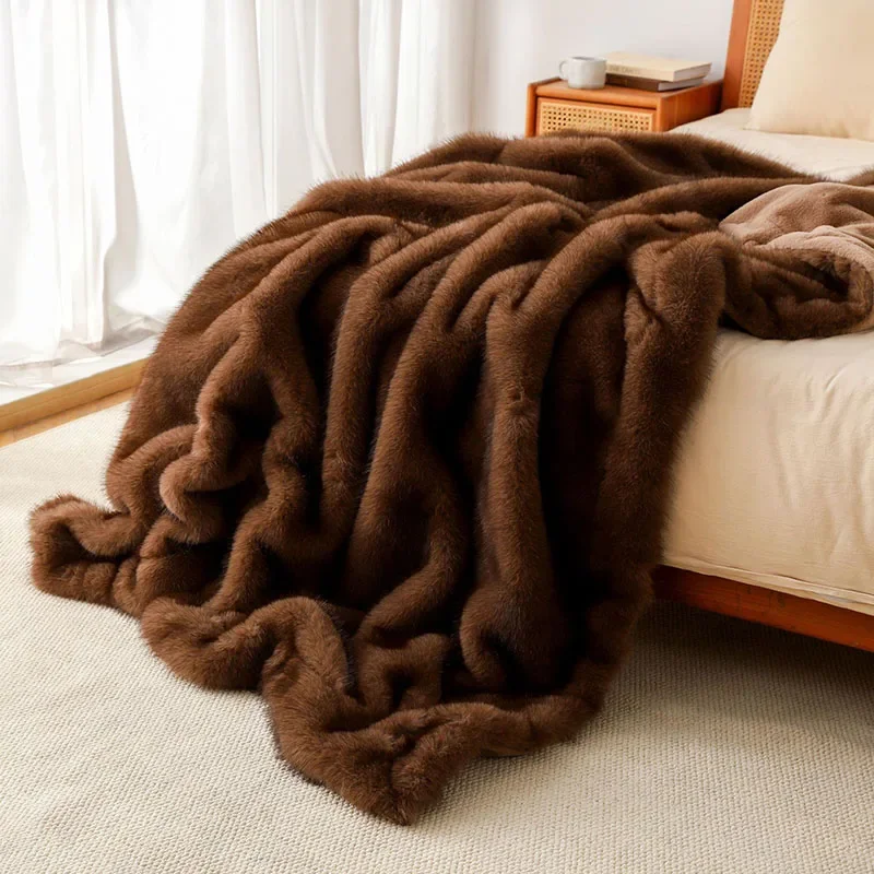American Luxury Faux Fox Plush Blankets High-Quality Thickened Warm Solid Color Sofa Cover Fluffy Soft Nap Shawl for Office