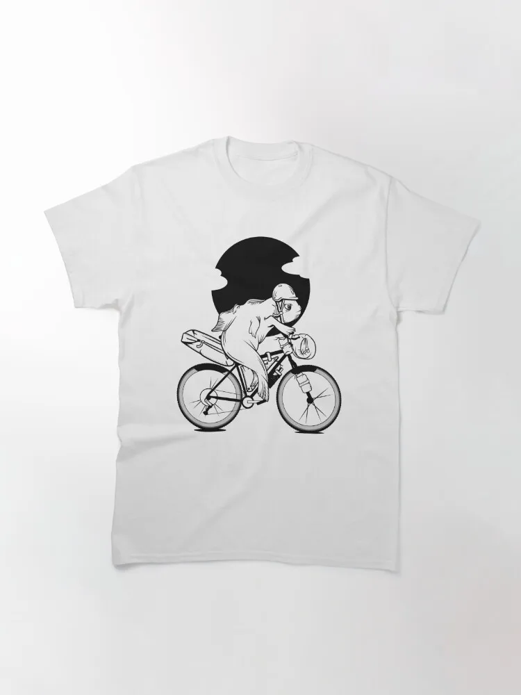 Fish riding a bikepacking bike Classic T-Shirt Printing Top Casual Hip Hop