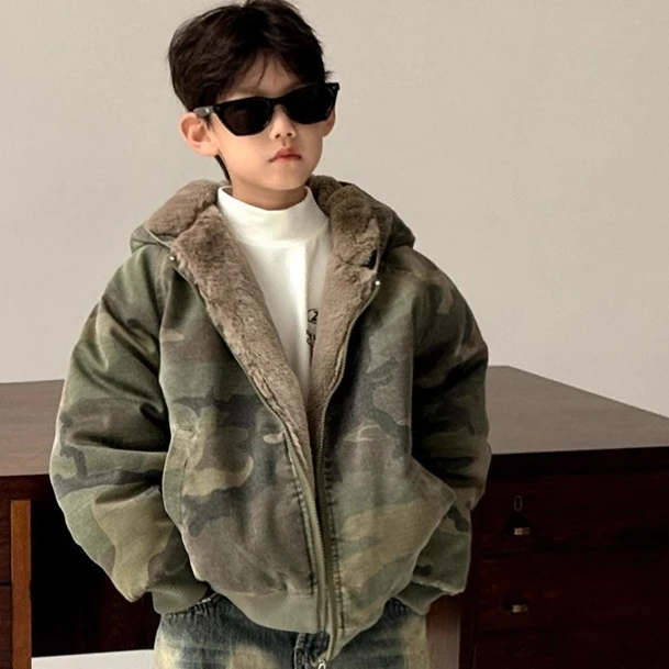 

Coat 2025 Autumn and Winter New Childrens Clothing Korean Style Boys and Girls Fashion Plus Velvet and Thick Camouflage Coat