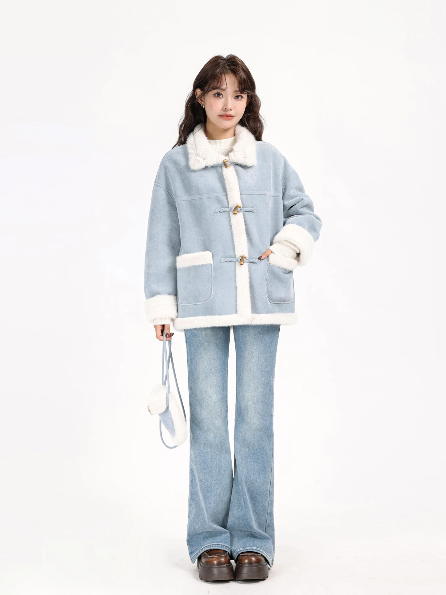 เสื้อโค้ทหนังขนสัตว์อเนกประสงค์ รุ่นใหม่ ฤดูหนาว ปี 2025 สไตล์เกาหลี ดีไซน์โดดเด่น สำหรับผู้หญิง