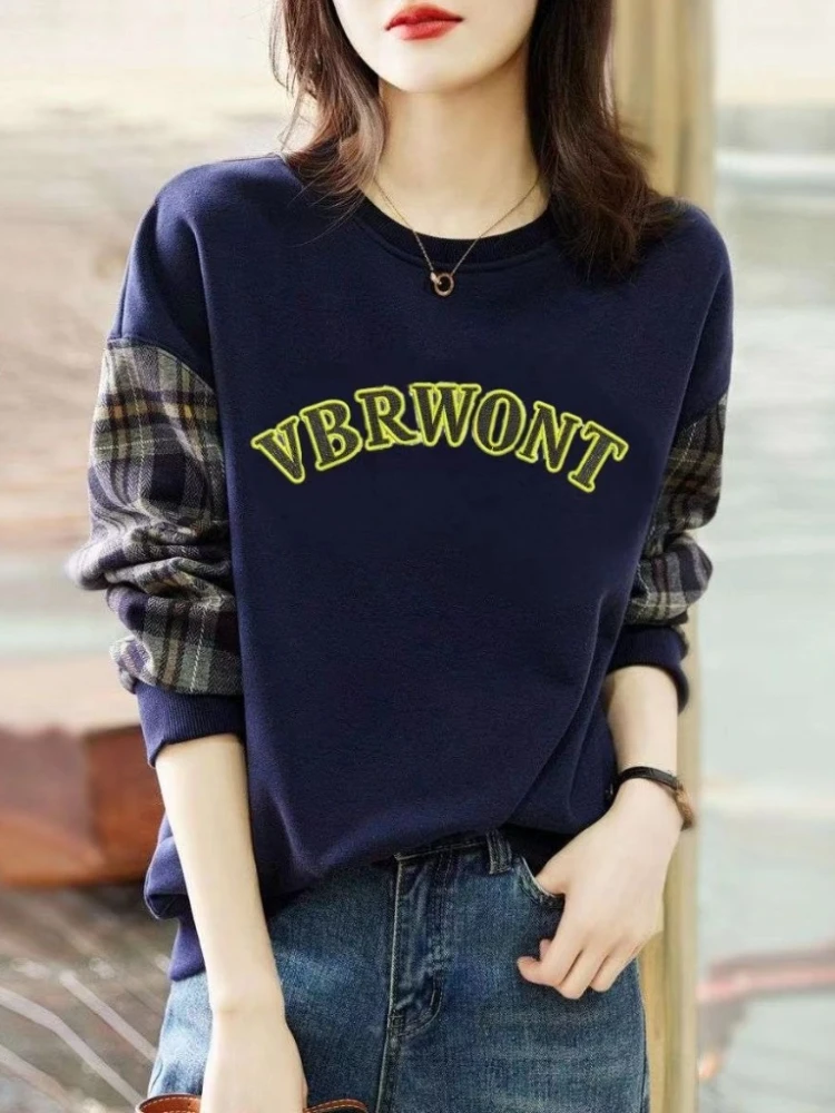 

Women's T Shirts Grey Tees with Print Female Tops Loose 2024 Striped Tshirts Alt Clothes Korea Stylish Spring and Autumn Kpop O